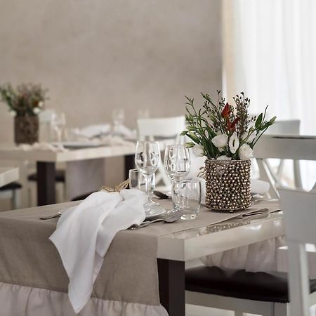 Hotel Amarcord Misano Adriatico Luaran gambar